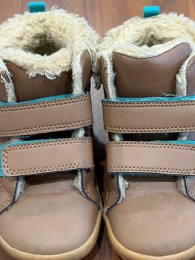 Ten Little Brown Winter Boots | Kids Size 8
